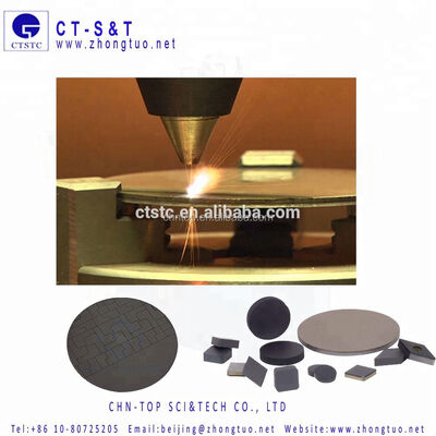 Laser Wavelength 1064±5nm CNC Fiber Laser Cutting Machine with Taiwan YYC Gear and Rack and Imported High Resolution Laser Sensor Focus System